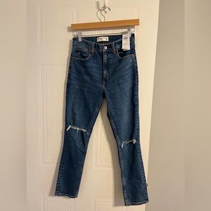 NWT Abercrombie & Fitch high rise skinny distressed jeans - Size 0S (25 Short)